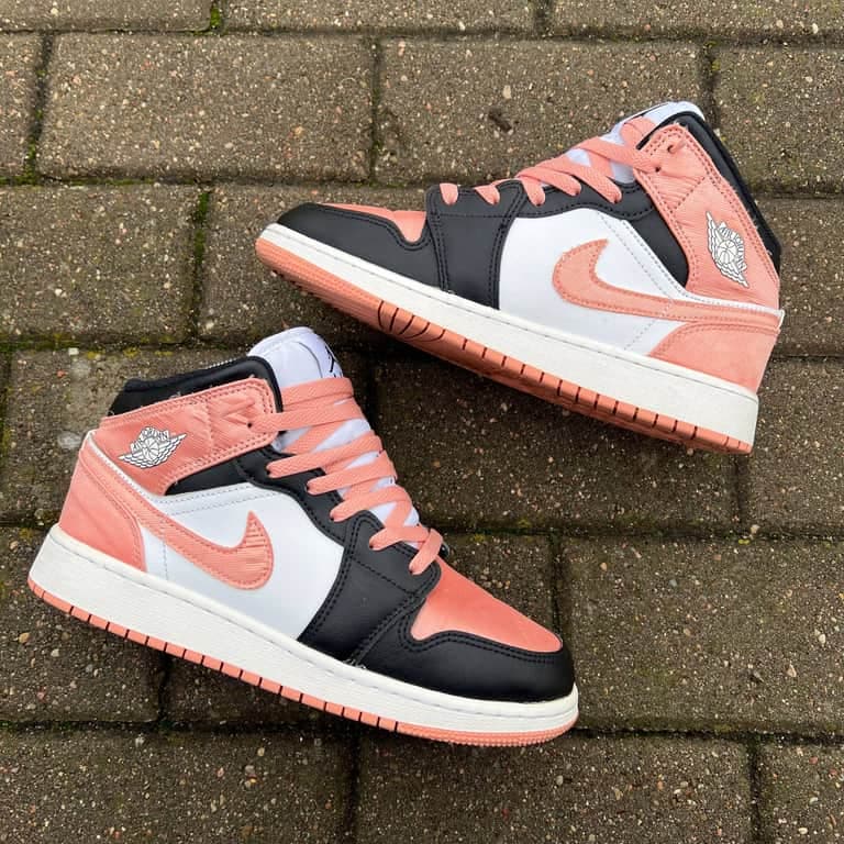 Обувь и кроссовки - фото 2